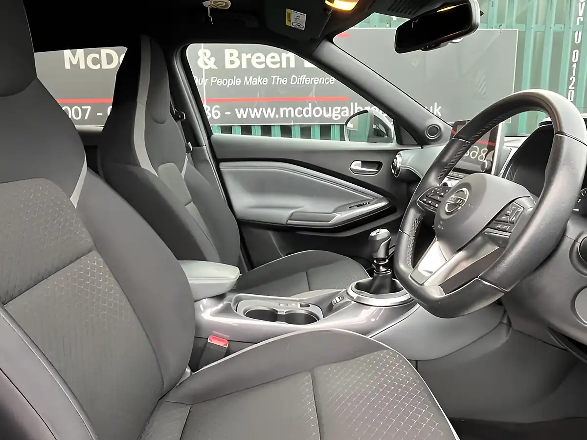 Used 2022 Nissan Juke N-Connecta Black - Interior and Exterior details 17