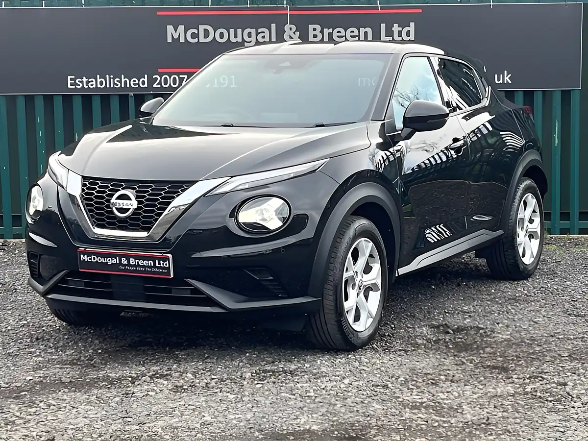 Used 2022 Nissan Juke N-Connecta Black - Front View