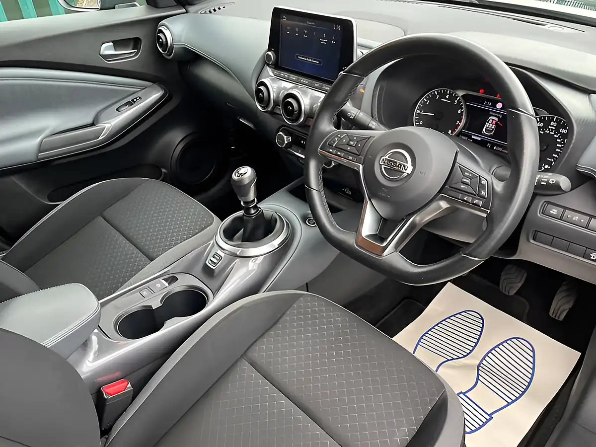 Used 2022 Nissan Juke N-Connecta Black - Interior and Exterior details 12