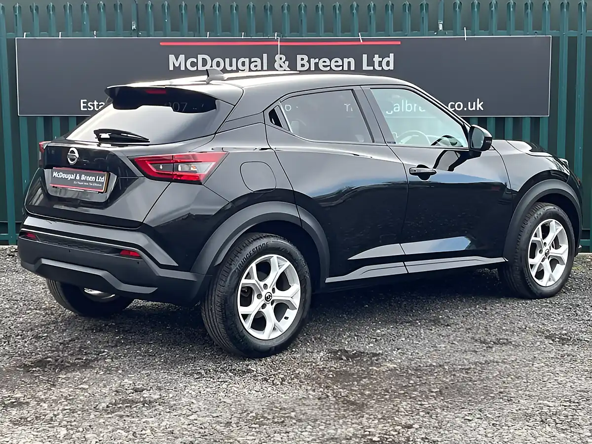 Used 2022 Nissan Juke N-Connecta Black - Interior and Exterior details 5