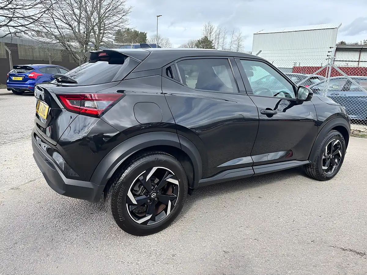 Used 2022 Nissan Juke N-Connecta Black - Interior and Exterior details 10