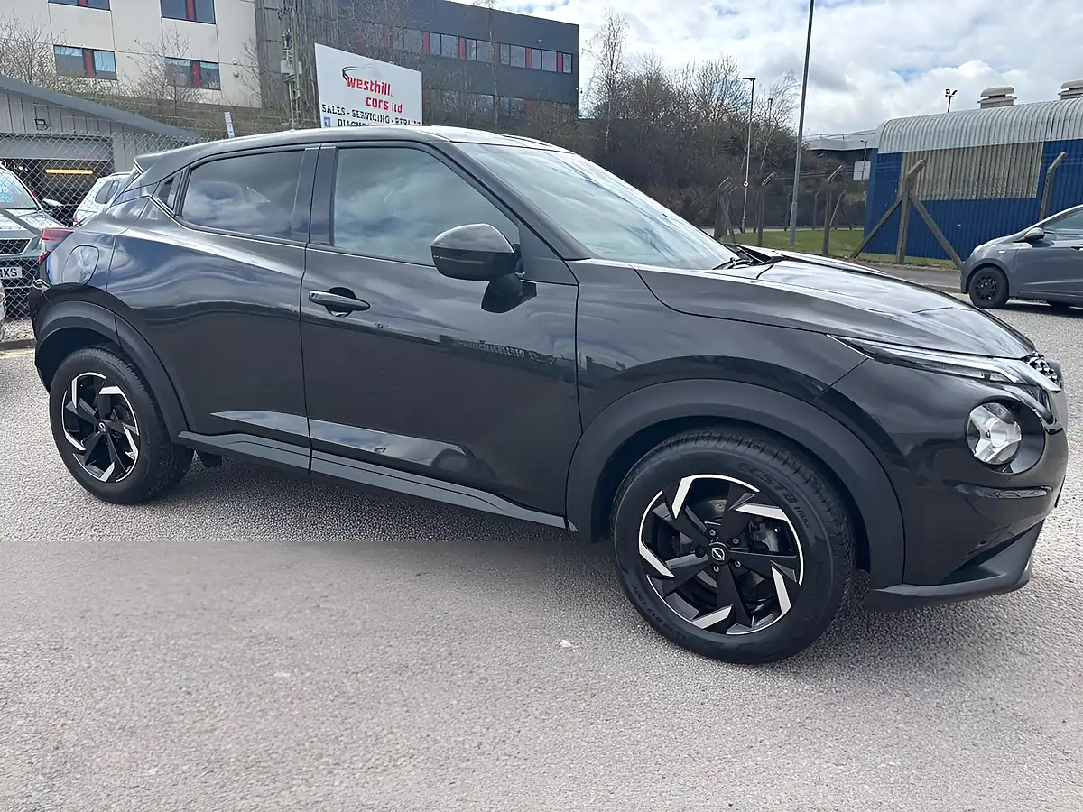 Used 2022 Nissan Juke N-Connecta Black - Interior and Exterior details 6