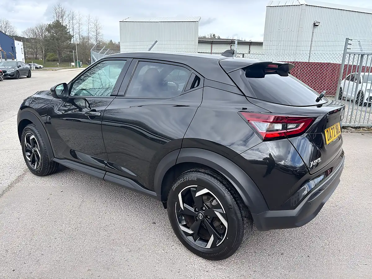 Used 2022 Nissan Juke N-Connecta Black - Interior and Exterior details 8