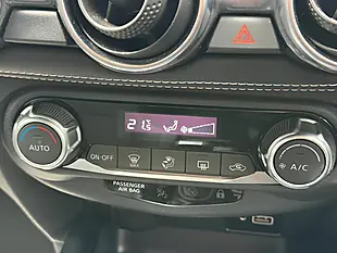 Used 2022 Nissan Juke N-Connecta Grey - Interior and Exterior details 14