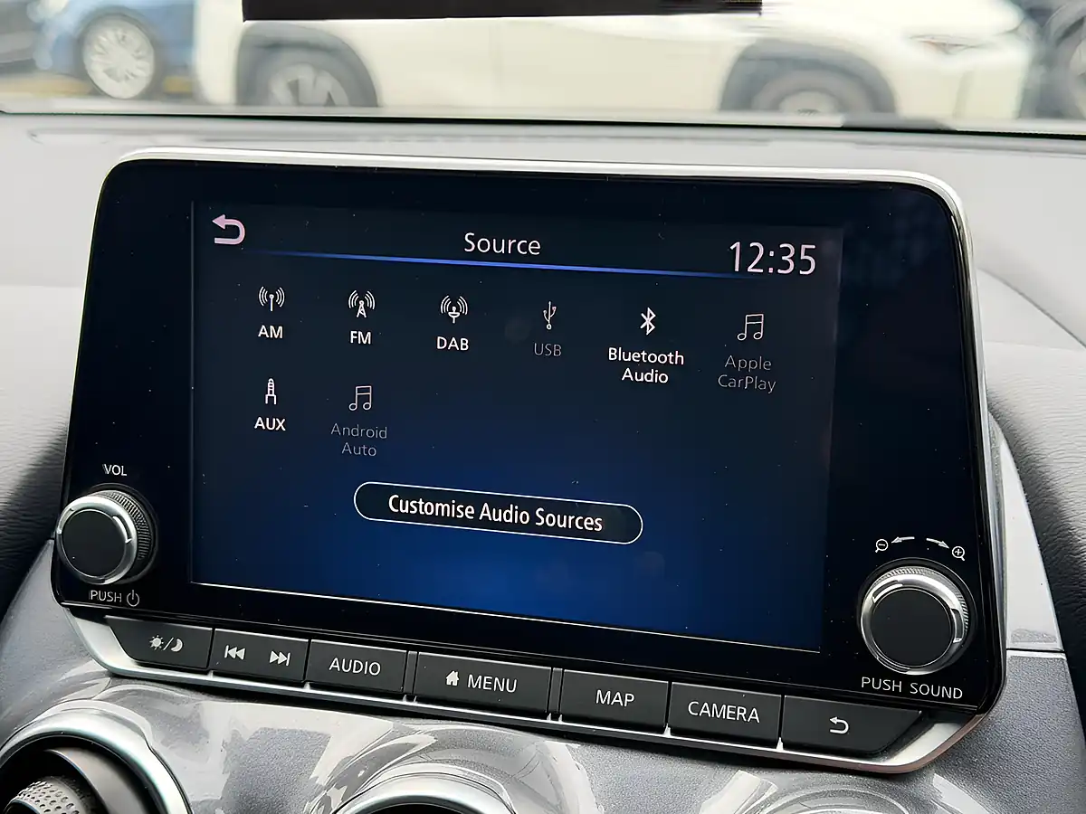 Used 2022 Nissan Juke N-Connecta Grey - Interior and Exterior details 15
