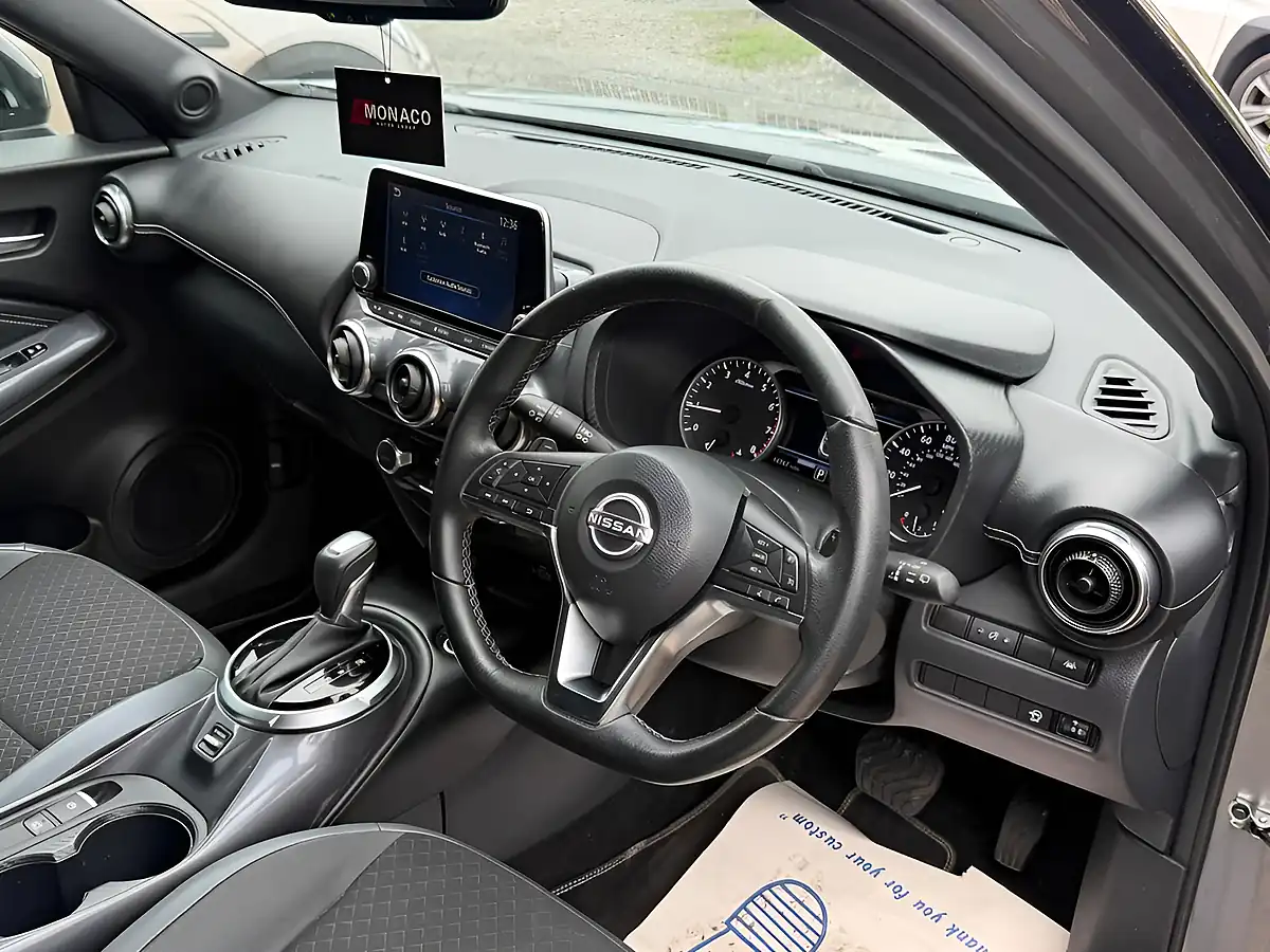 Used 2022 Nissan Juke N-Connecta Grey - Interior and Exterior details 9