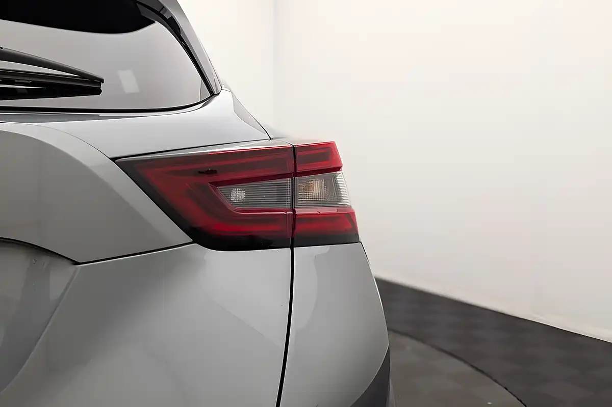 Used 2022 Nissan Juke N-Connecta Grey - Interior and Exterior details 19