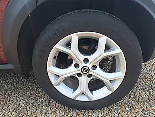 Used 2022 Nissan Juke N-Connecta Red - Interior and Exterior details 7