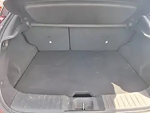 Used 2022 Nissan Juke N-Connecta Red - Interior and Exterior details 9