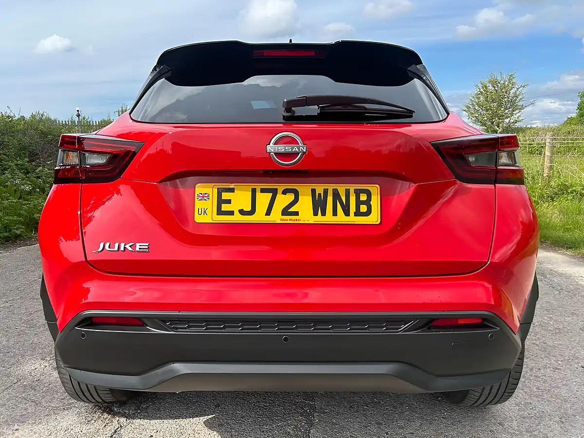 Used 2022 Nissan Juke N-Connecta Red - Interior and Exterior details 10