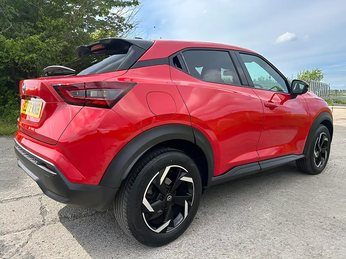 Used 2022 Nissan Juke N-Connecta Red - Interior and Exterior details 11
