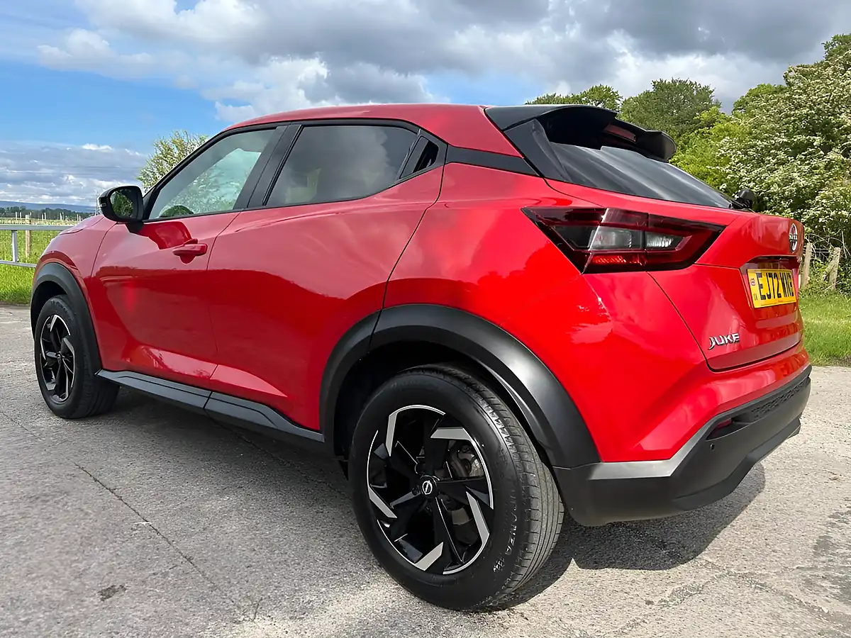 Used 2022 Nissan Juke N-Connecta Red - Interior and Exterior details 12