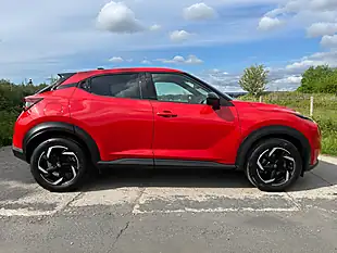Used 2022 Nissan Juke N-Connecta Red - Interior and Exterior details 2