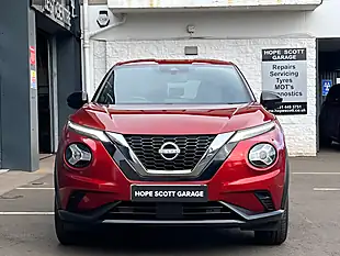 Used 2022 Nissan Juke N-Connecta Red - Interior and Exterior details 4