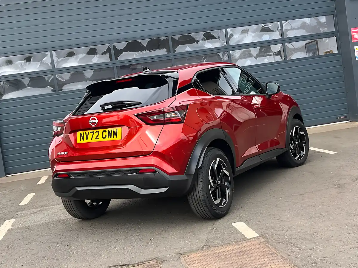 Used 2022 Nissan Juke N-Connecta Red - Interior and Exterior details 5