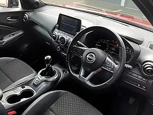 Used 2022 Nissan Juke N-Connecta Red - Interior and Exterior details 7