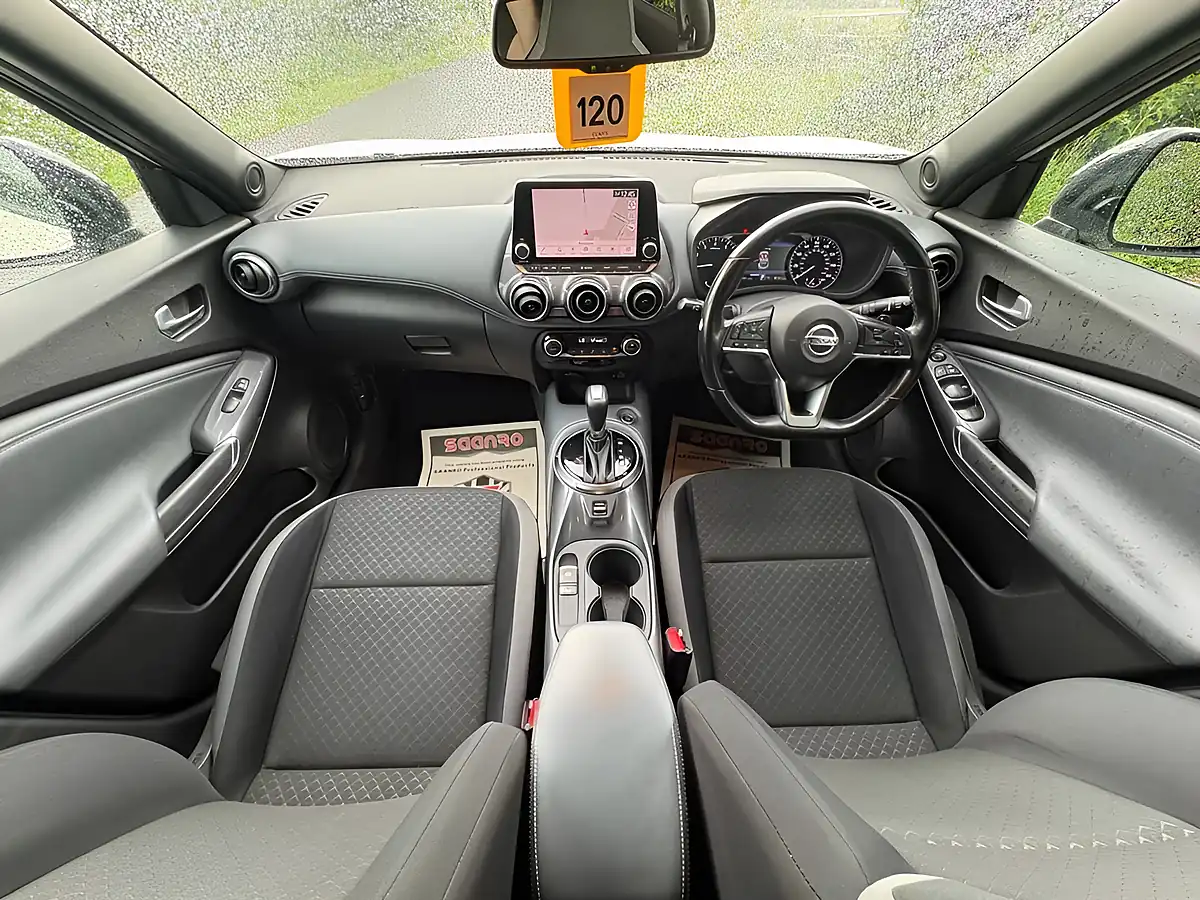Used 2022 Nissan Juke N-Connecta White - Interior and Exterior details 10