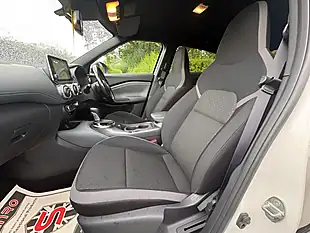 Used 2022 Nissan Juke N-Connecta White - Interior and Exterior details 11