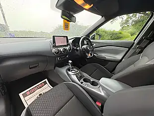 Used 2022 Nissan Juke N-Connecta White - Interior and Exterior details 14
