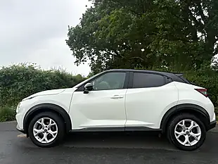 Used 2022 Nissan Juke N-Connecta White - Interior and Exterior details 4