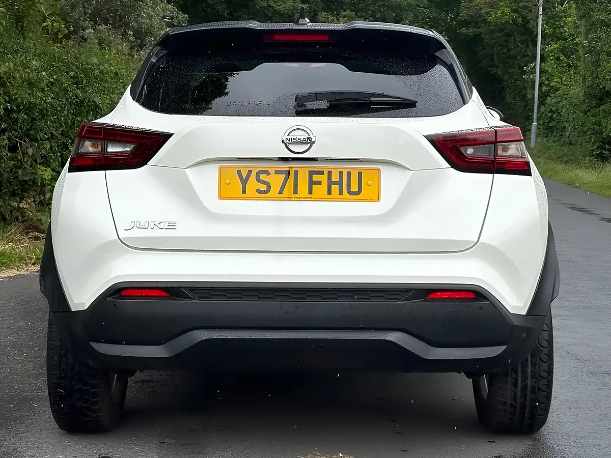 Used 2022 Nissan Juke N-Connecta White - Interior and Exterior details 7