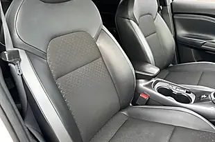 Used 2022 Nissan Juke N-Connecta White - Interior and Exterior details 17