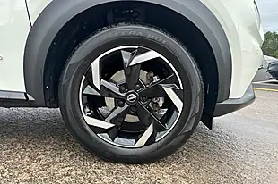 Used 2022 Nissan Juke N-Connecta White - Interior and Exterior details 9