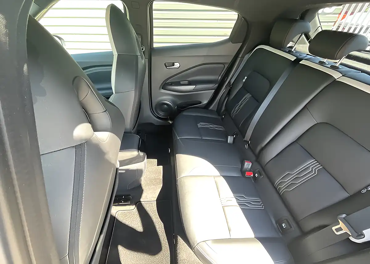 Used 2022 Nissan Juke Premiere Edition Black - Interior and Exterior details 15