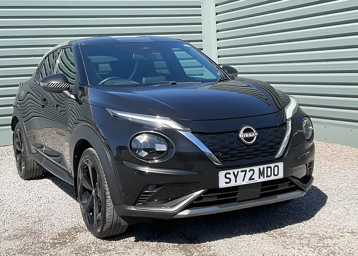 Used 2022 Nissan Juke Premiere Edition Black - Interior and Exterior details 7