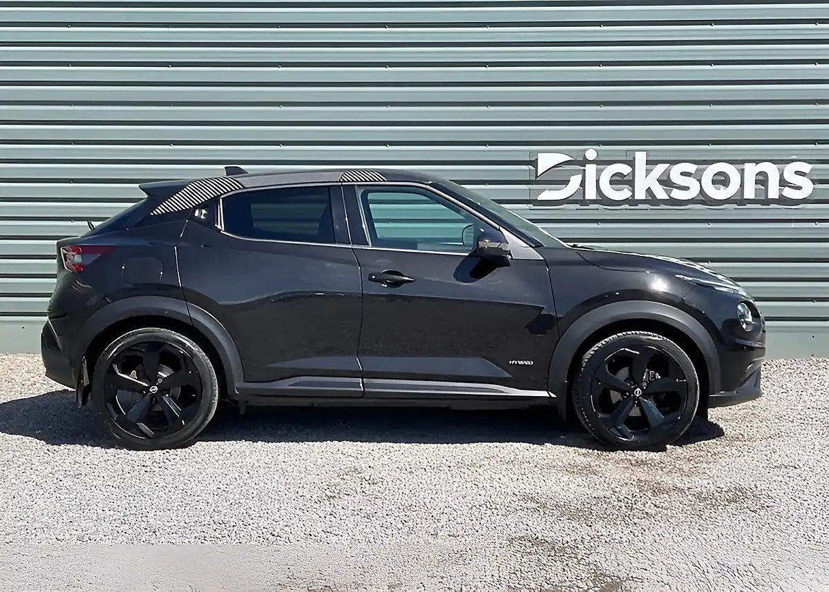 Used 2022 Nissan Juke Premiere Edition Black - Interior and Exterior details 8