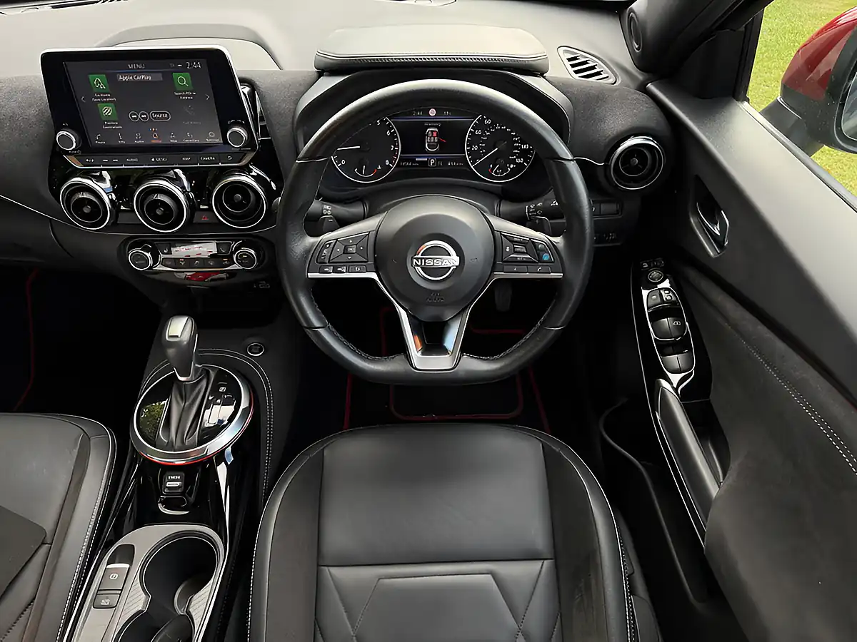 Used 2022 Nissan Juke Tekna+ Black - Interior and Exterior details 10