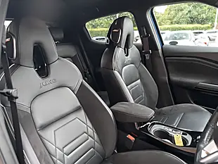 Used 2022 Nissan Juke Tekna+ Blue - Interior and Exterior details 11