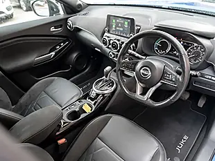 Used 2022 Nissan Juke Tekna+ Blue - Interior and Exterior details 2