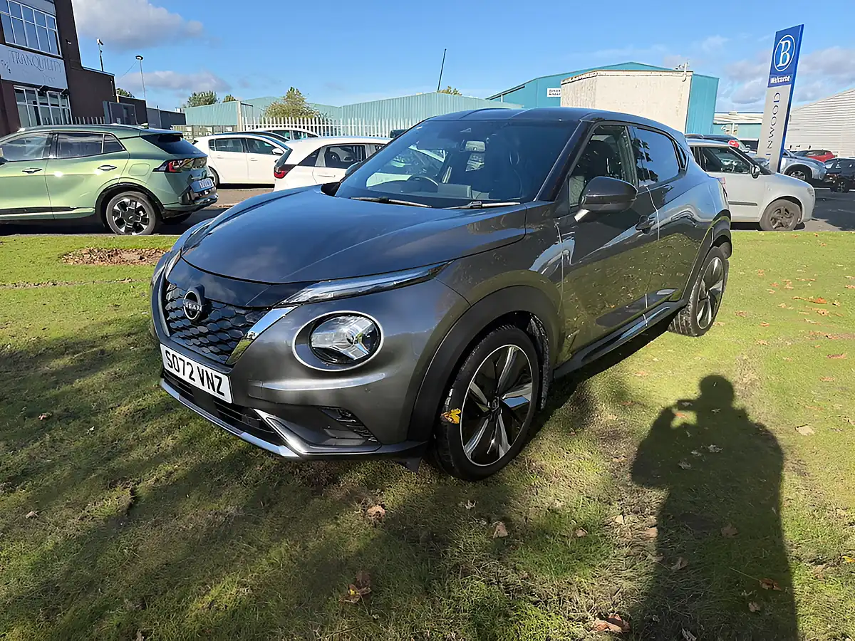 Used 2022 Nissan Juke Tekna+ Grey - Interior and Exterior details 3