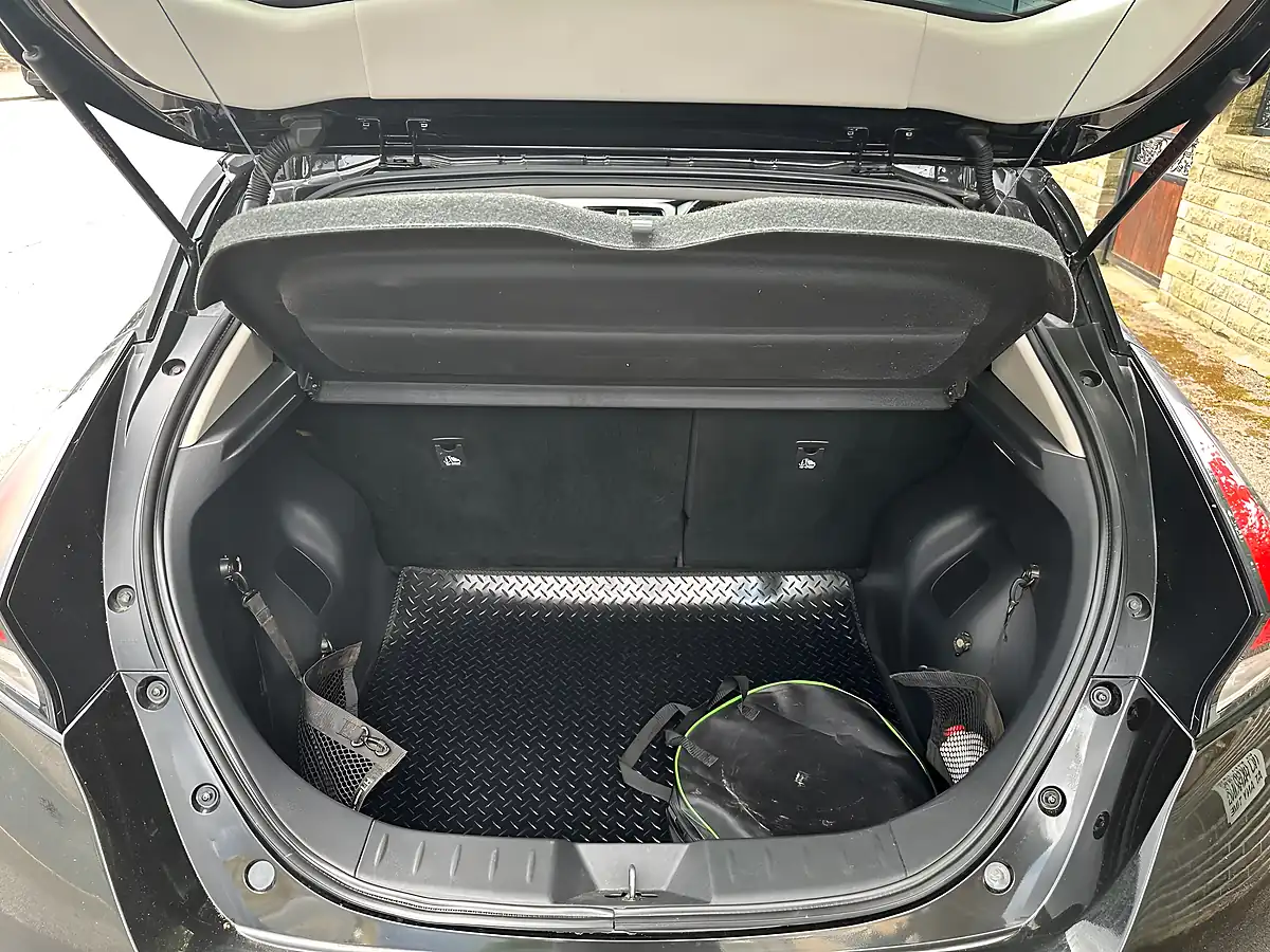 Used 2022 Nissan Leaf Acenta Black - Interior and Exterior details 12