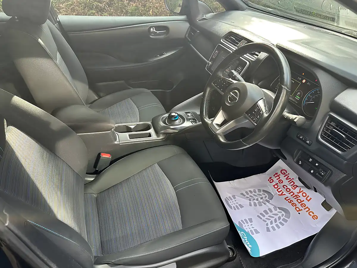 Used 2022 Nissan Leaf Acenta Black - Interior and Exterior details 7