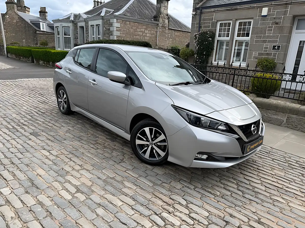 Used 2022 Nissan Leaf Acenta Blade Silver - Front View
