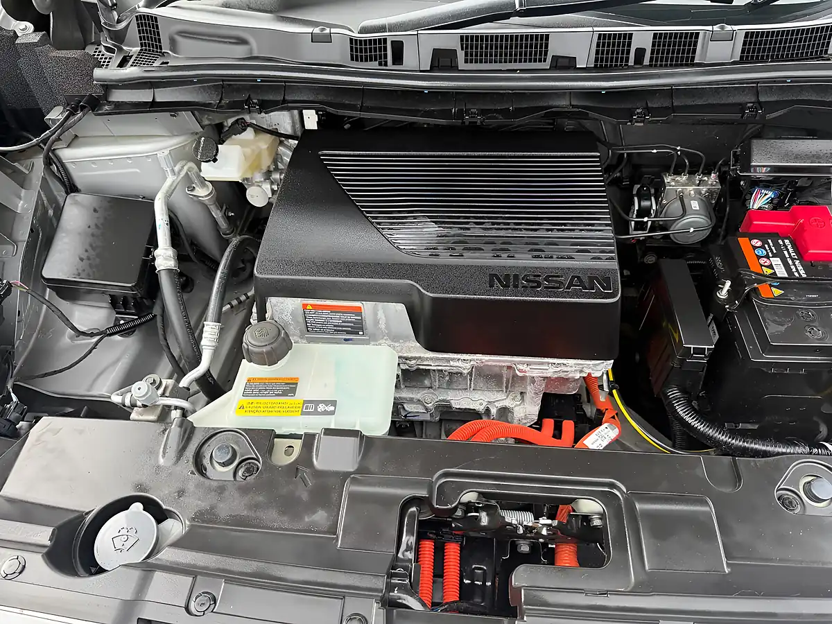 Used 2022 Nissan Leaf Acenta Blade Silver - Interior and Exterior details 18