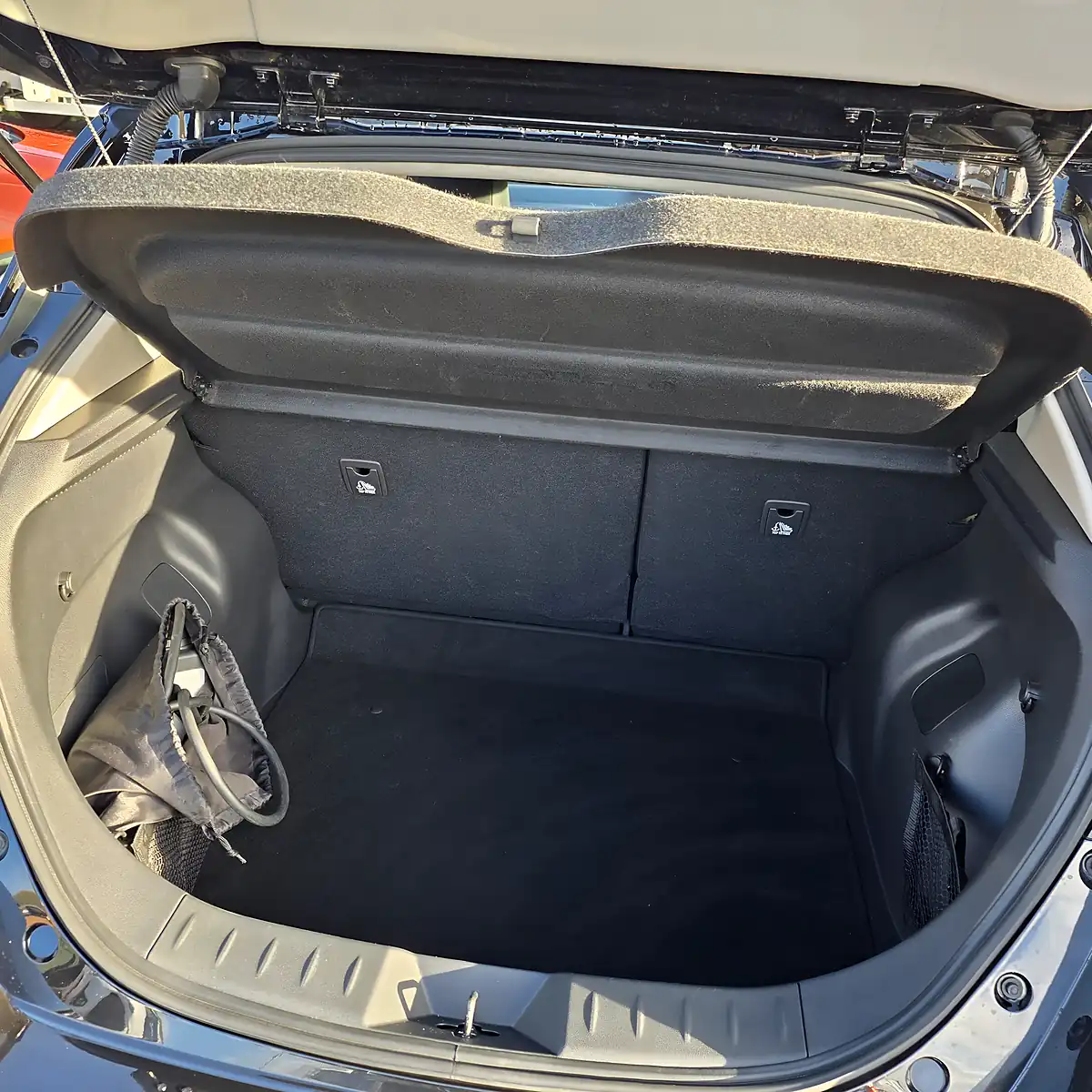 Used 2022 Nissan Leaf Acenta Edition Diamond Black - Interior and Exterior details 13