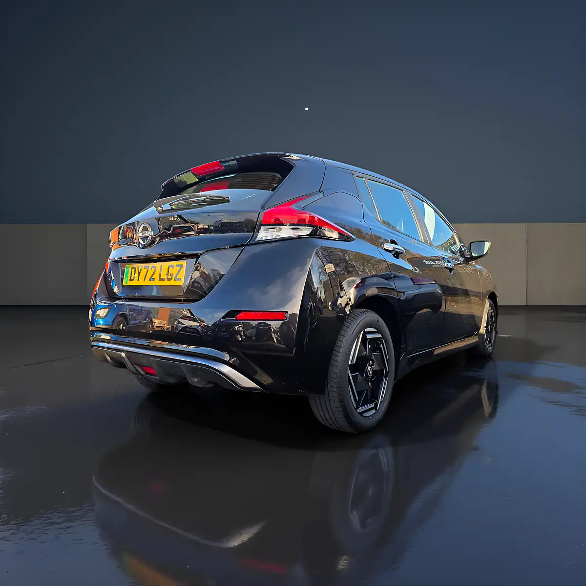 Used 2022 Nissan Leaf Acenta Edition Diamond Black - Interior and Exterior details 9