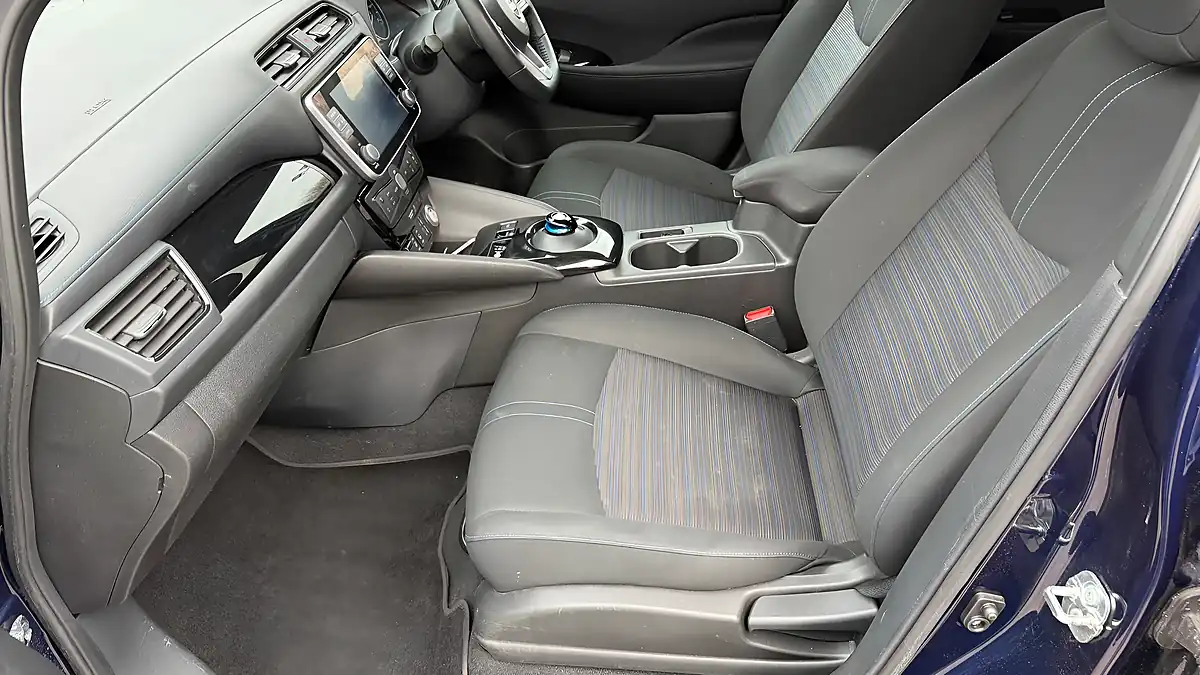 Used 2022 Nissan Leaf N-Connecta Blue - Interior and Exterior details 16