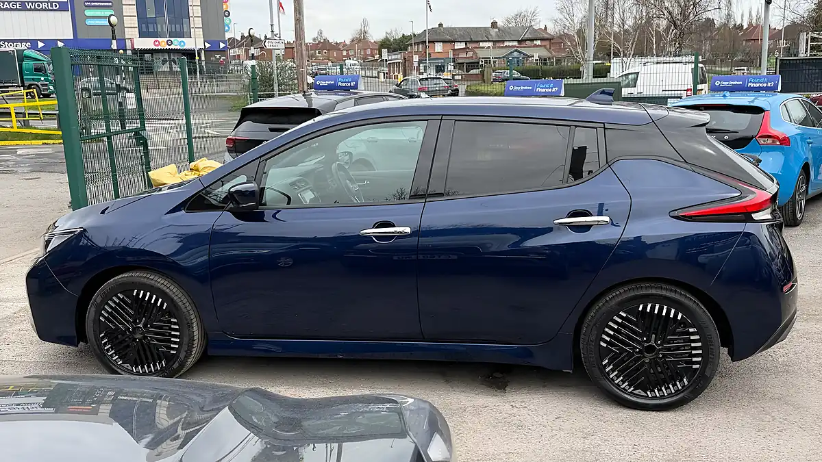 Used 2022 Nissan Leaf N-Connecta Blue - Interior and Exterior details 6