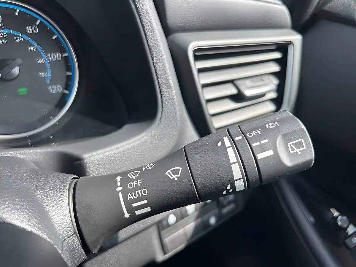 Used 2022 Nissan Leaf N-Connecta Grey - Interior and Exterior details 17