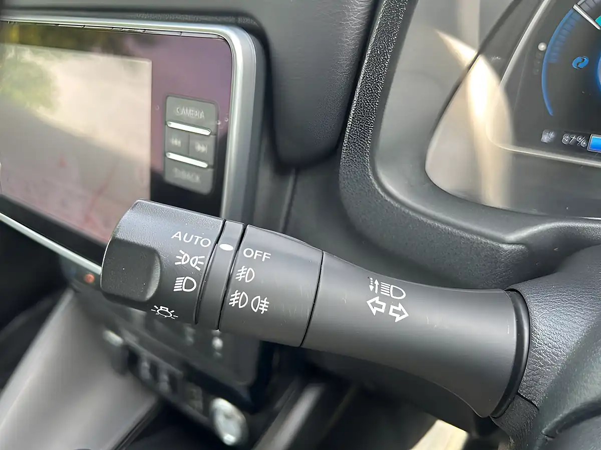 Used 2022 Nissan Leaf N-Connecta Grey - Interior and Exterior details 18