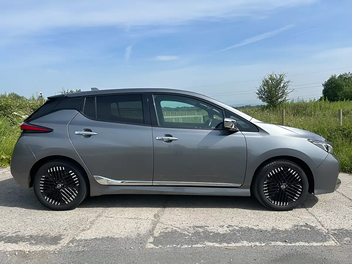 Used 2022 Nissan Leaf N-Connecta Grey - Interior and Exterior details 2