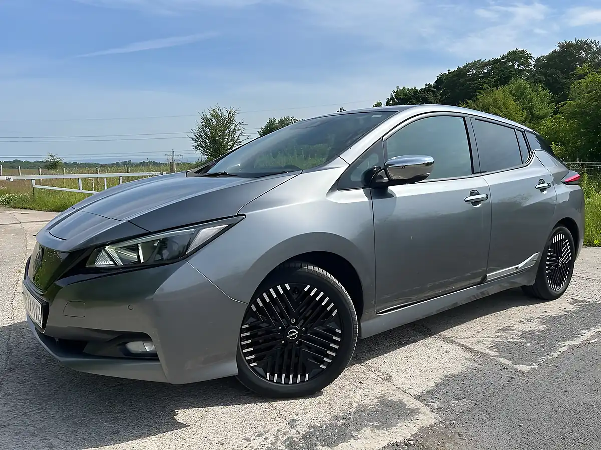 Used 2022 Nissan Leaf N-Connecta Grey - Interior and Exterior details 4