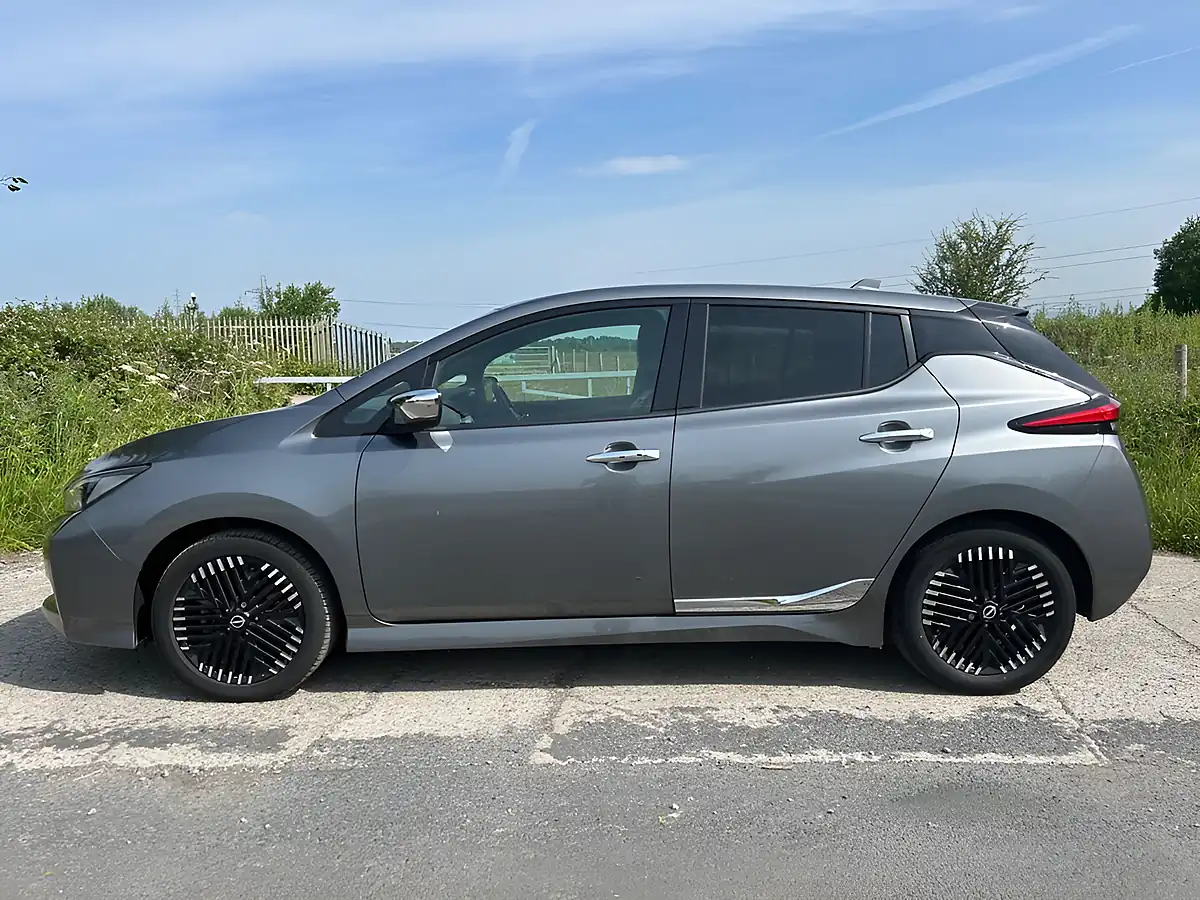 Used 2022 Nissan Leaf N-Connecta Grey - Interior and Exterior details 5