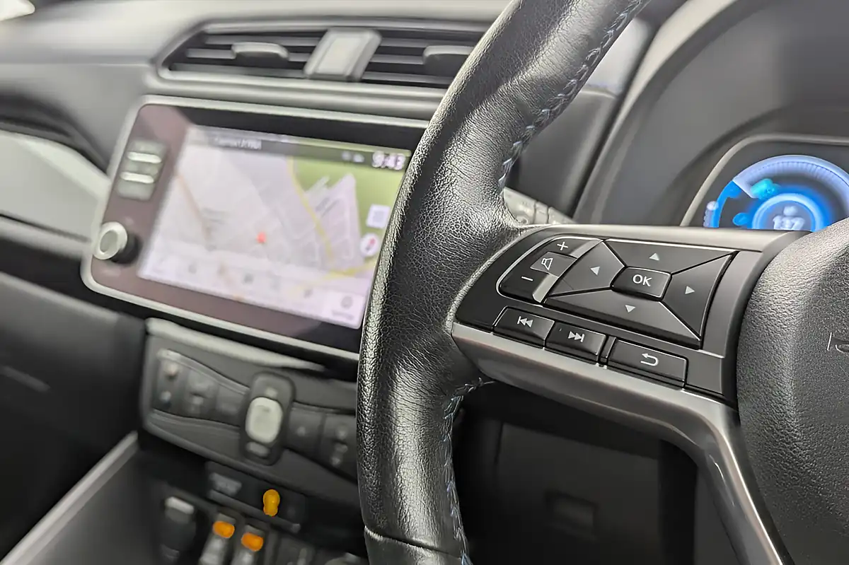 Used 2022 Nissan Leaf N-Connecta Grey - Interior and Exterior details 10
