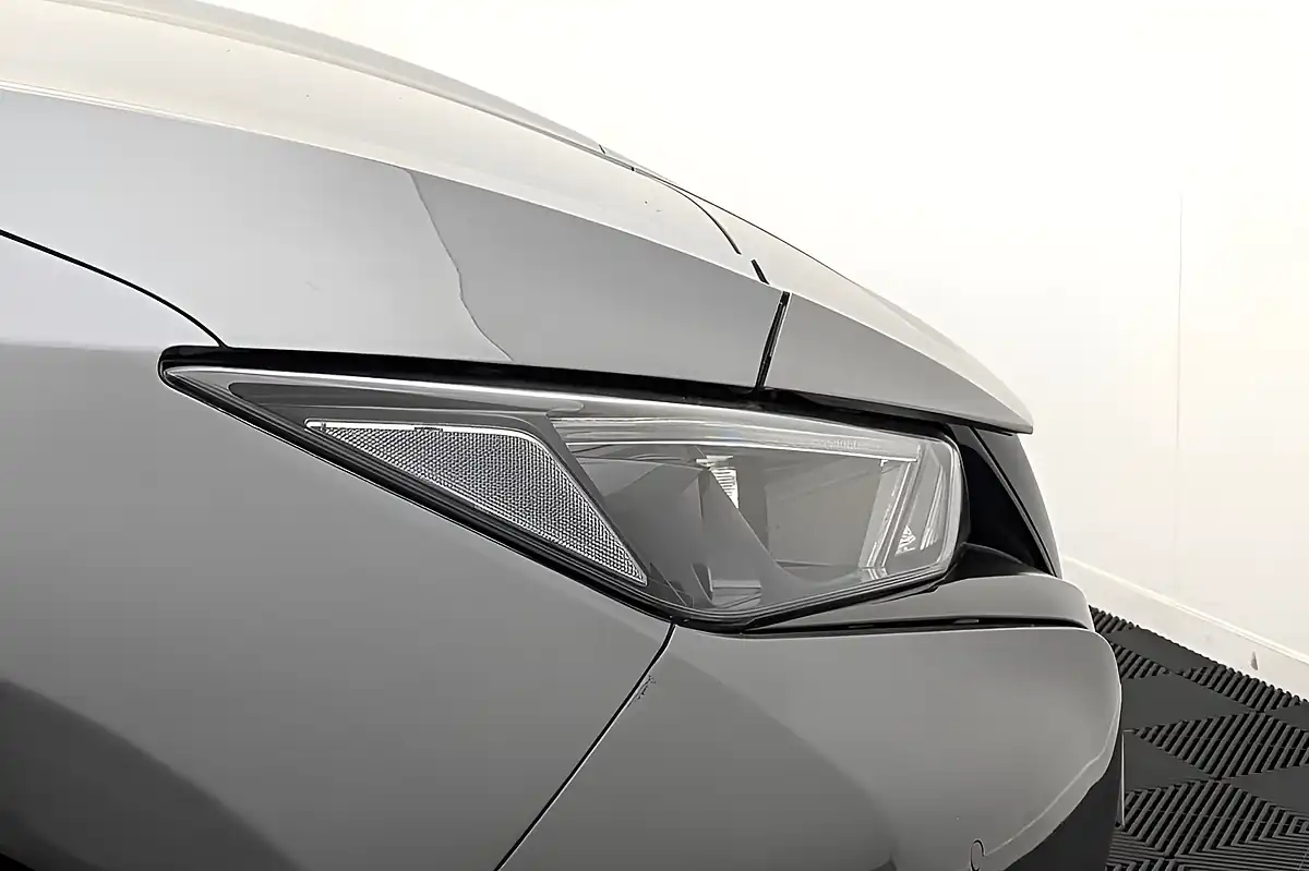 Used 2022 Nissan Leaf N-Connecta Grey - Interior and Exterior details 17