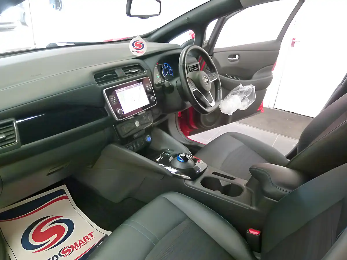Used 2022 Nissan Leaf N-Connecta Red - Interior and Exterior details 14
